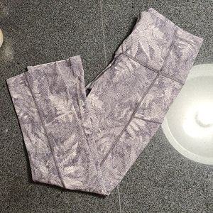 Cropped Lululemon leggings